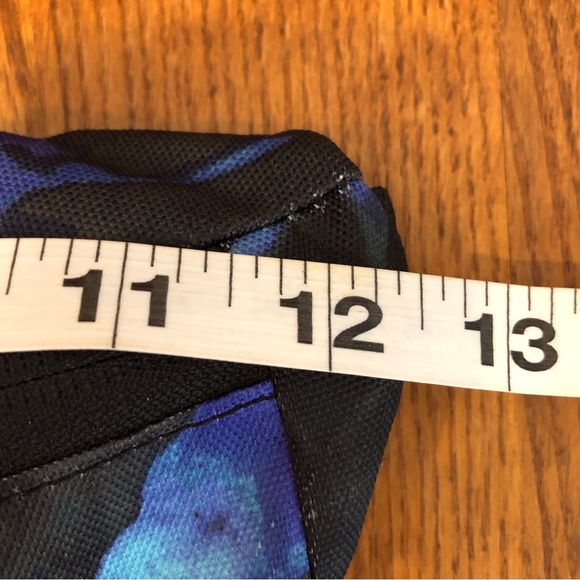 VOLCOM Black/Blue/Purple, Fanny Pack, 12.5” X 6.5” - Picture 2 of 8